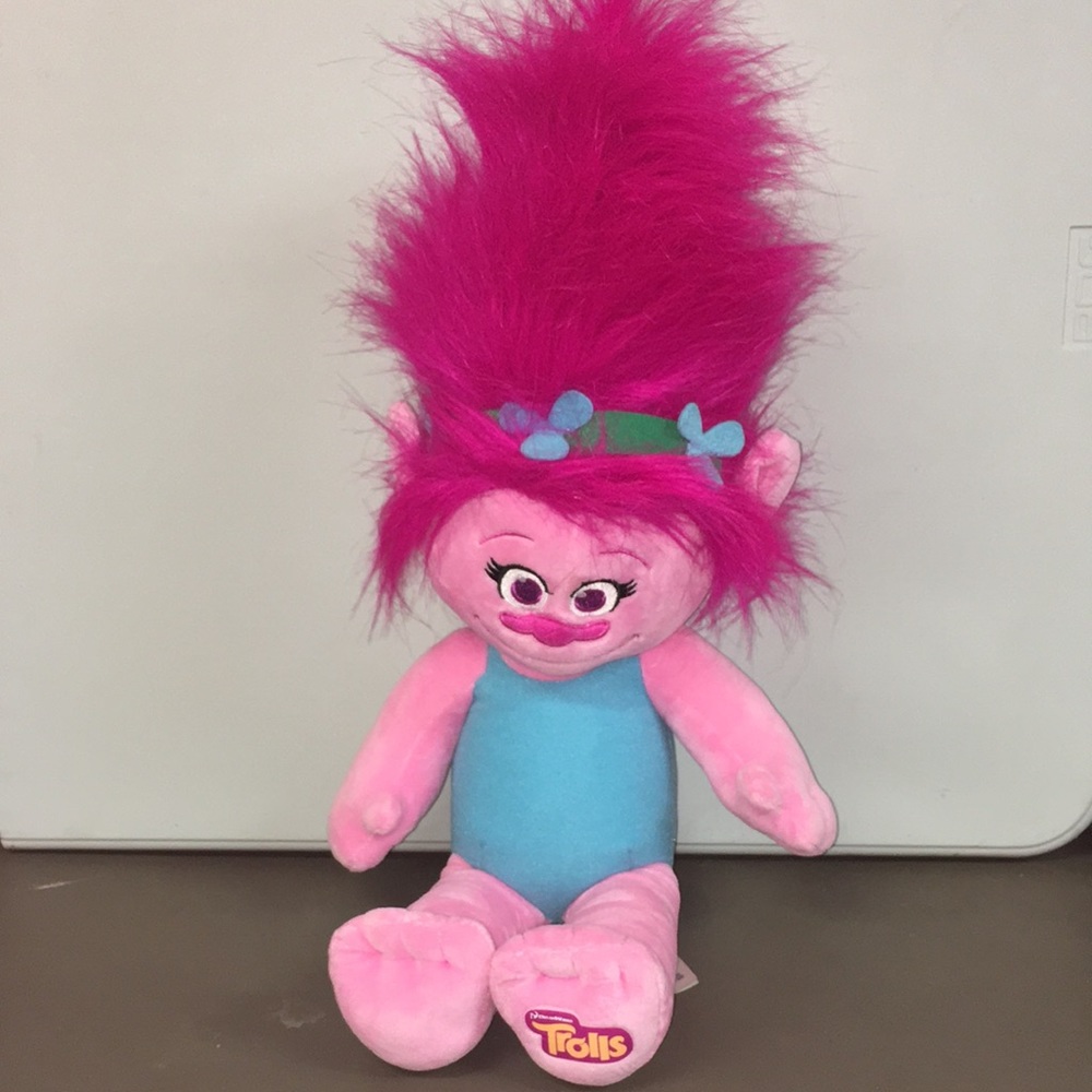 Build a bear Troll poppy singing doll .